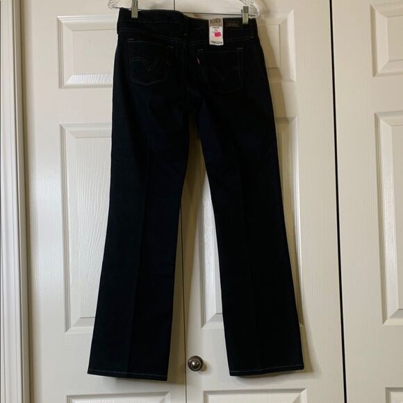 Levi's NWT, Women's Black low bootcut 545 Jeans - Picture 6 of 14